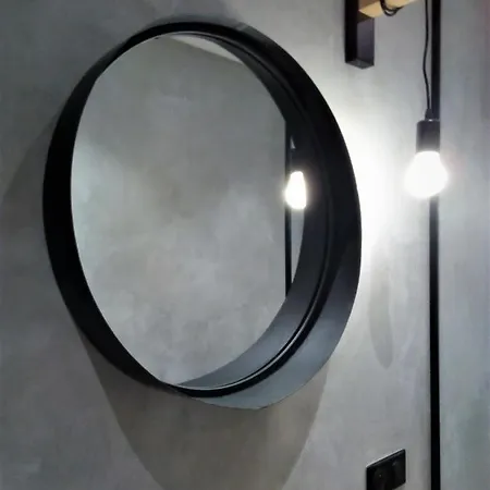 Le Petit - 15 M2 - Centre - Sorgue A 50 M * リル・シュル・ラ・ソルギュ