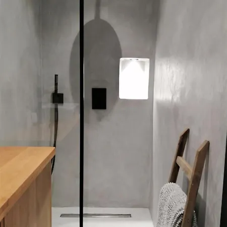 Apartment Le Petit - 15 M2 - Centre - Sorgue A 50 M *
